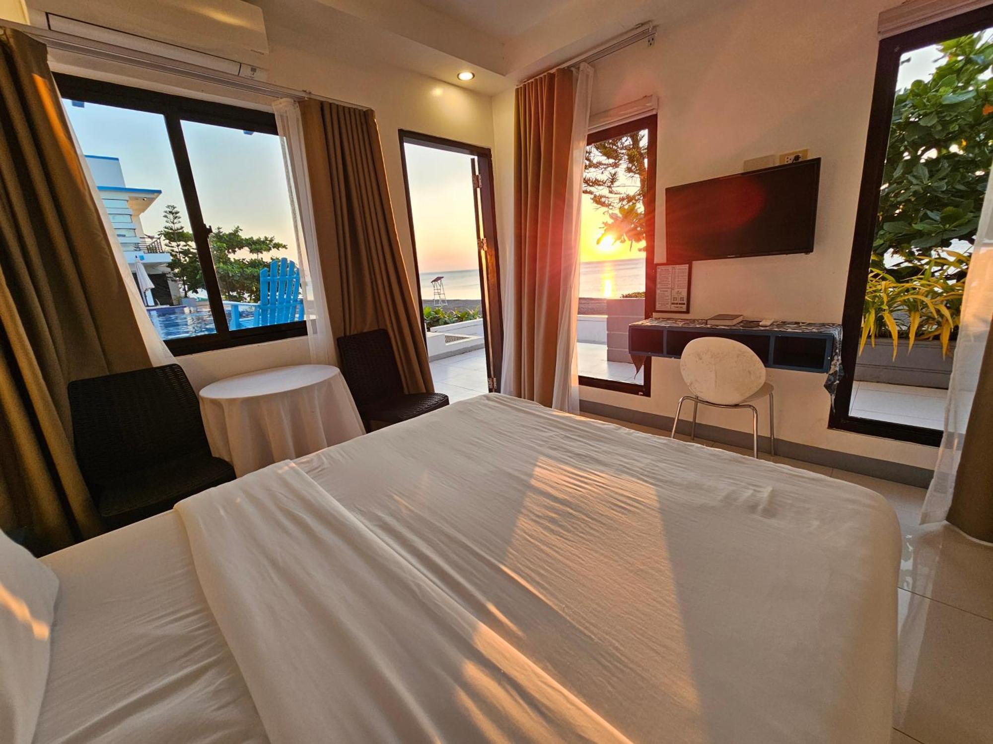 Blue Coast Beach Hotel Santa Ana  Eksteriør billede